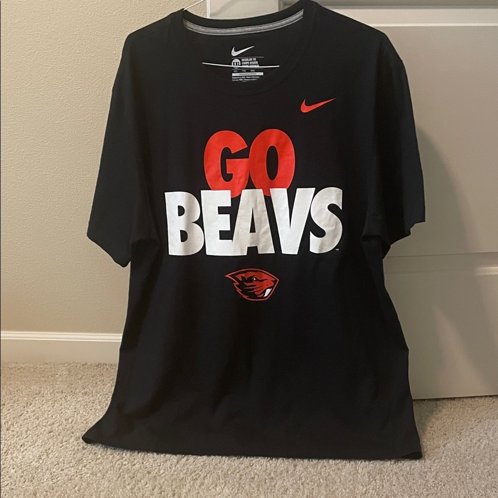 Nike Black Oregon State T-Shirt with White and Orange 'Go Beavs' Design